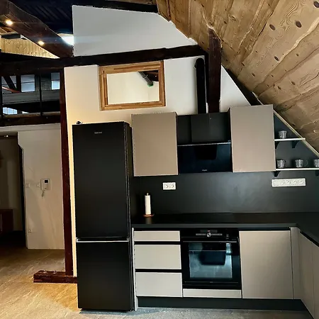 Novozrekonstruovany 79m2 Mezonetovy V Centre Mesta Apartman *